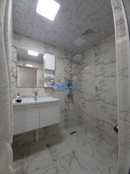 Satış 3 otaqlı Köhnə Tikili  82m², Bakı