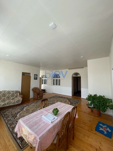Satış 6 otaqlı Həyət evi  240m², Bakı