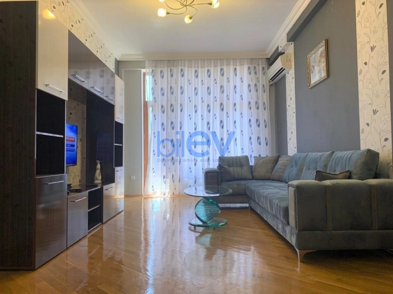 Aylıq Kirayə 2 otaqlı Yeni Tikili bina evi  110m², Bakı