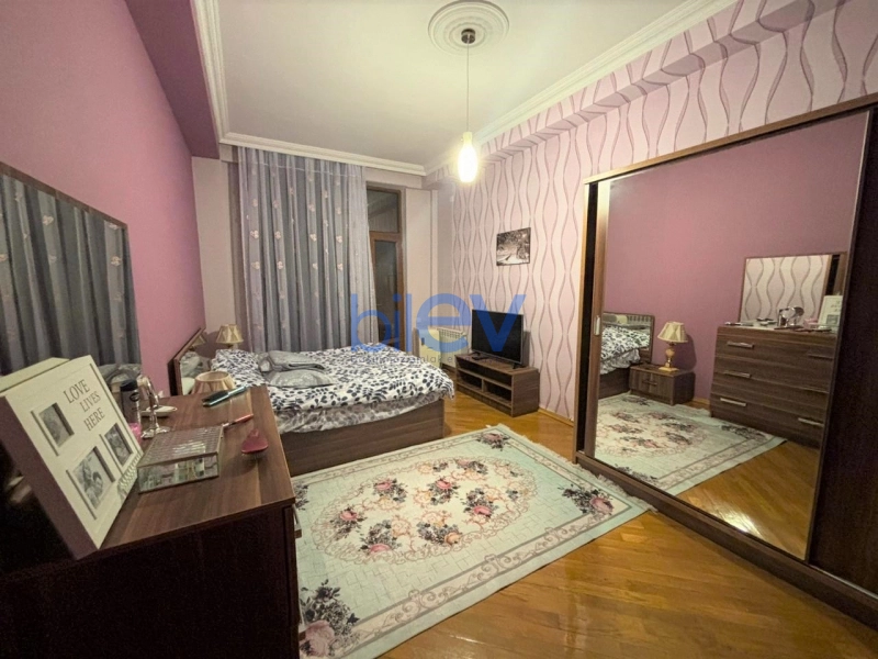 Aylıq Kirayə 2 otaqlı Yeni Tikili bina evi  110m², Bakı