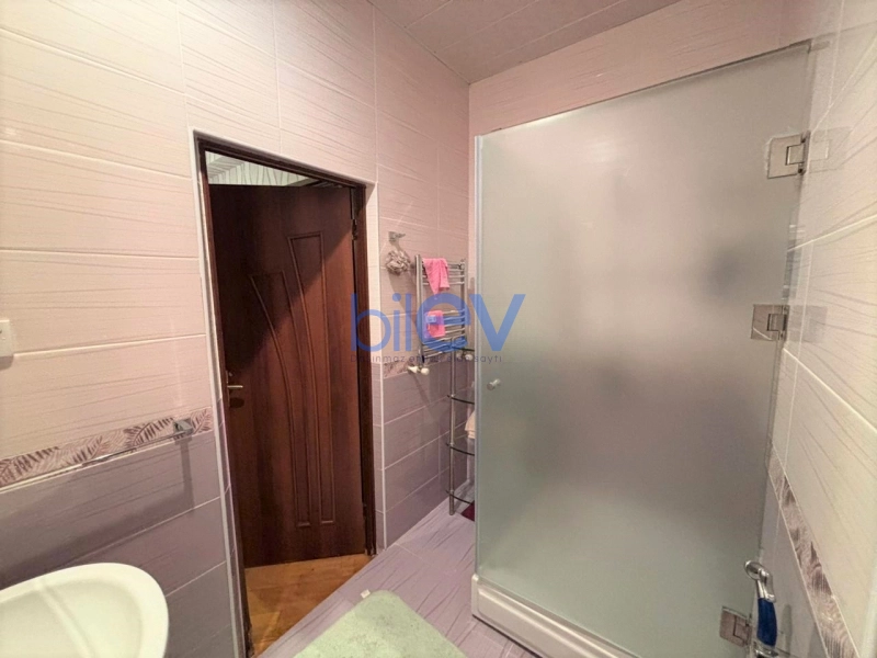 Aylıq Kirayə 2 otaqlı Yeni Tikili bina evi  110m², Bakı