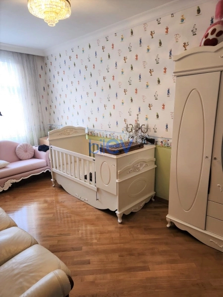 Aylıq Kirayə 3 otaqlı Yeni Tikili bina evi  126m², Bakı