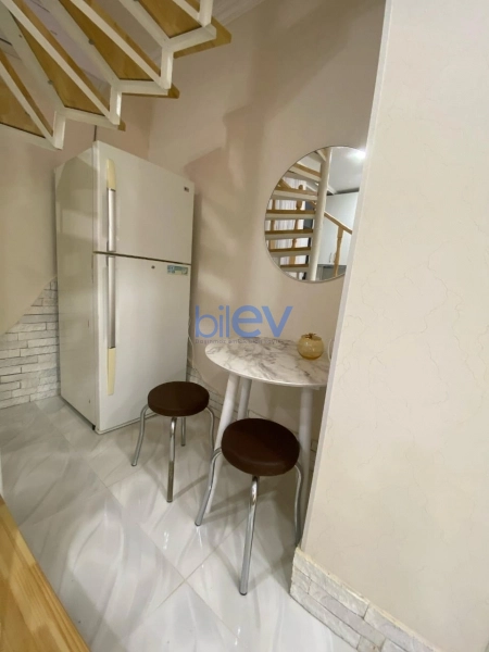 Aylıq Kirayə 2 otaqlı Köhnə Tikili bina evi  50m², Bakı