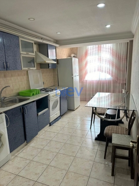 Aylıq Kirayə 2 otaqlı Köhnə Tikili  50m², Bakı