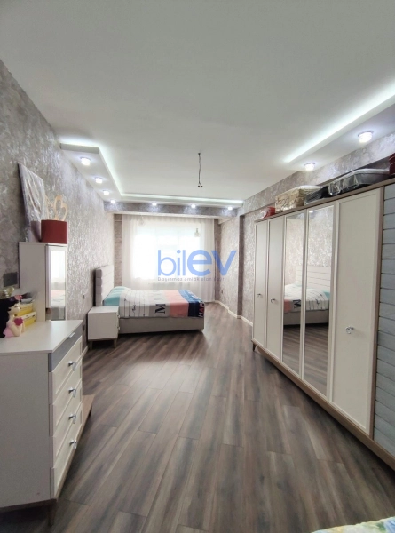 Aylıq Kirayə 2 otaqlı Yeni Tikili  130m², Bakı
