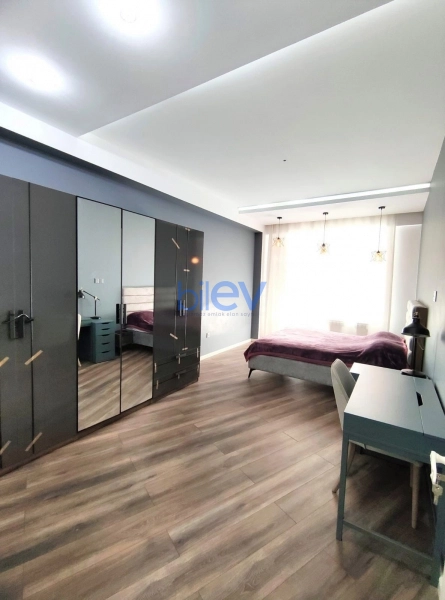 Aylıq Kirayə 2 otaqlı Yeni Tikili  130m², Bakı