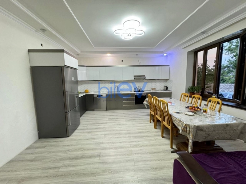 Günlük Kirayə 5 otaqlı Bağ evi  200m², Şəki