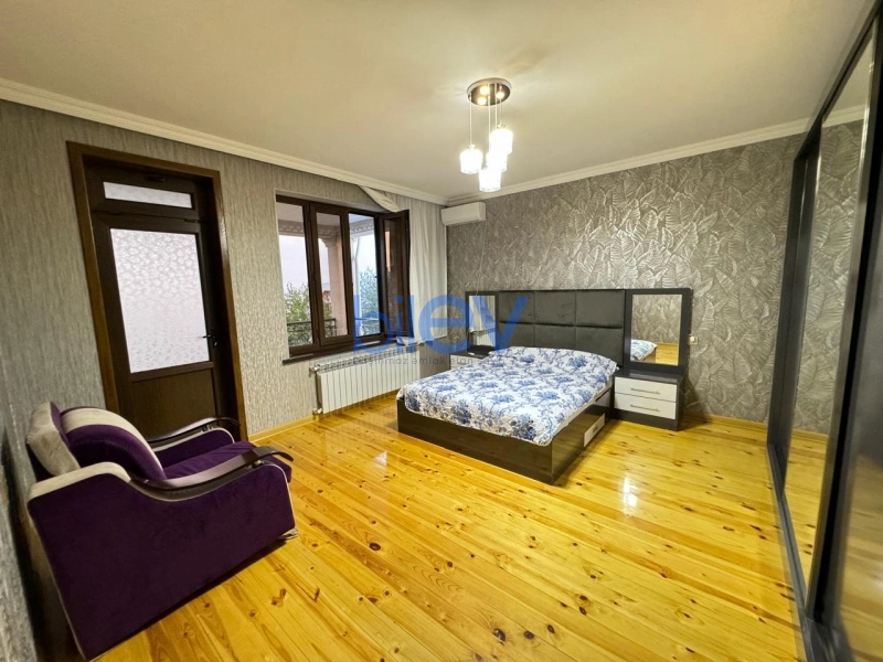 Günlük Kirayə 5 otaqlı Bağ evi  200m², Şəki