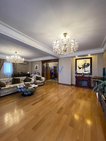 Satış 5 otaqlı Yeni Tikili bina evi  395m², Bakı