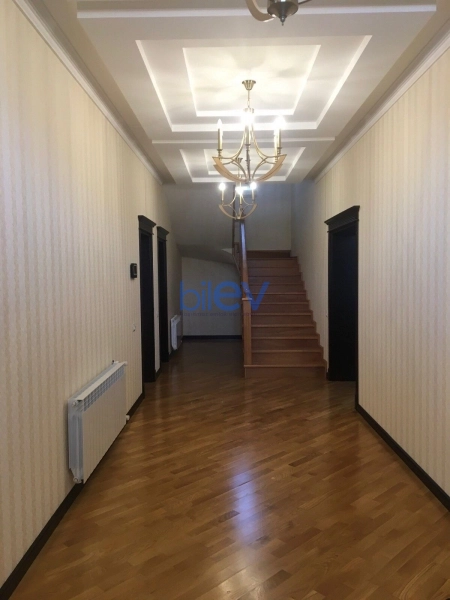 Satış 5 otaqlı Həyət evi  200m², Bakı
