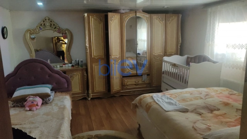 Satış 7 otaqlı Həyət evi  200m², Bakı