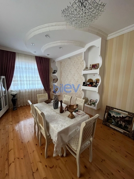 Satış 7 otaqlı Həyət evi  200m², Bakı