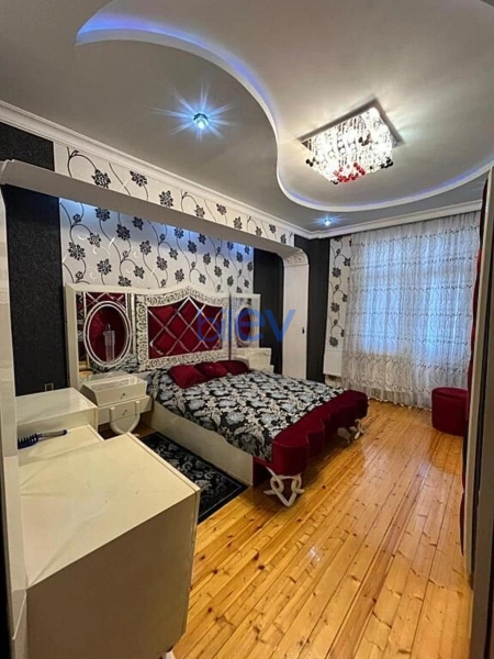 Aylıq Kirayə 3 otaqlı Yeni Tikili  160m², Bakı