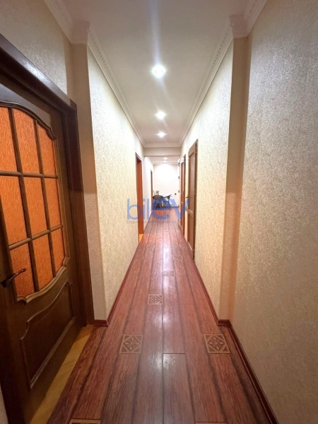 Satış 3 otaqlı Yeni Tikili  130m², Bakı