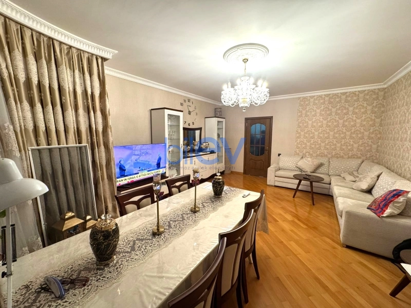 Satış 3 otaqlı Yeni Tikili  130m², Bakı
