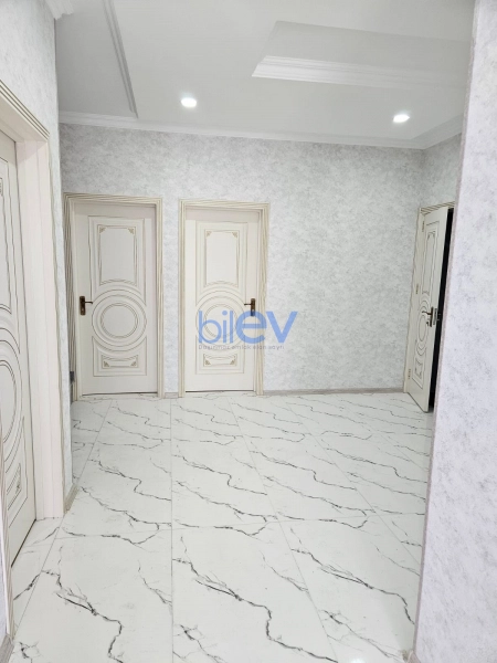 Satış 7 otaqlı Həyət evi  240m², Bakı