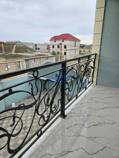 Satış 7 otaqlı Həyət evi  240m², Bakı
