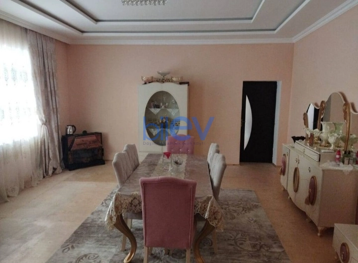 Satış 4 otaqlı Köhnə Tikili  120m², Bakı