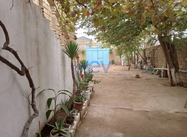 Satış 4 otaqlı Köhnə Tikili  120m², Bakı