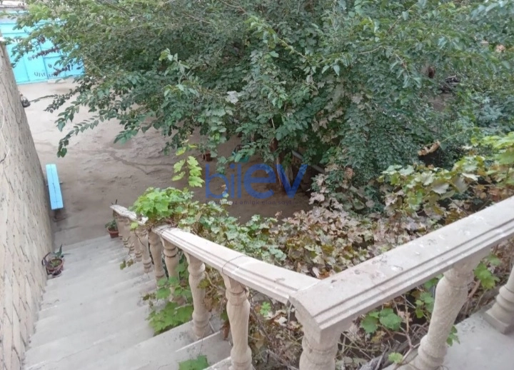 Satış 4 otaqlı Köhnə Tikili  120m², Bakı