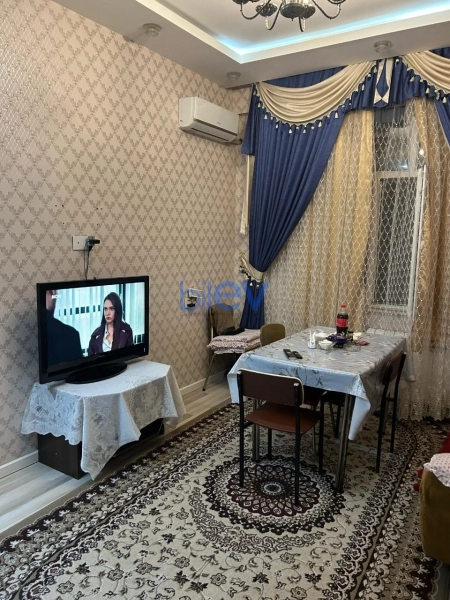 Aylıq Kirayə 2 otaqlı Köhnə Tikili bina evi  50m², Bakı