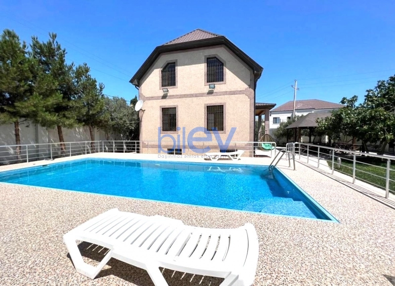 Günlük Kirayə 6 otaqlı Bağ evi  250m², Bakı