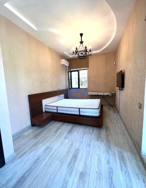 Günlük Kirayə 6 otaqlı Bağ evi  250m², Bakı