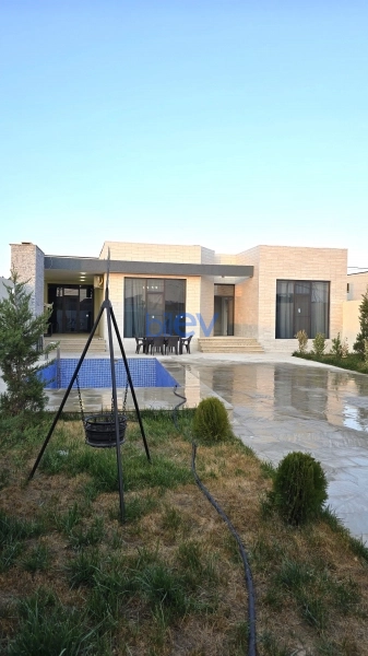Aylıq Kirayə 5 otaqlı Bağ evi  180m², Bakı
