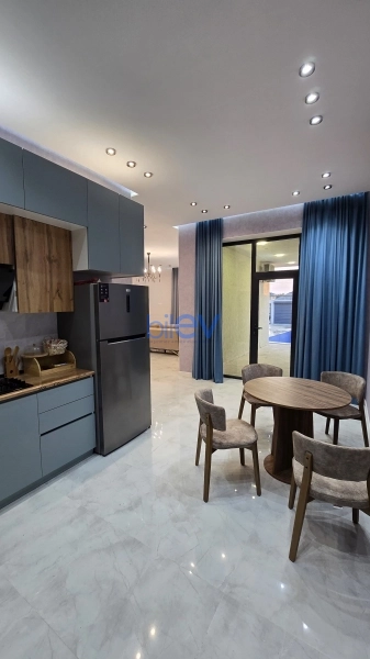 Aylıq Kirayə 5 otaqlı Bağ evi  180m², Bakı