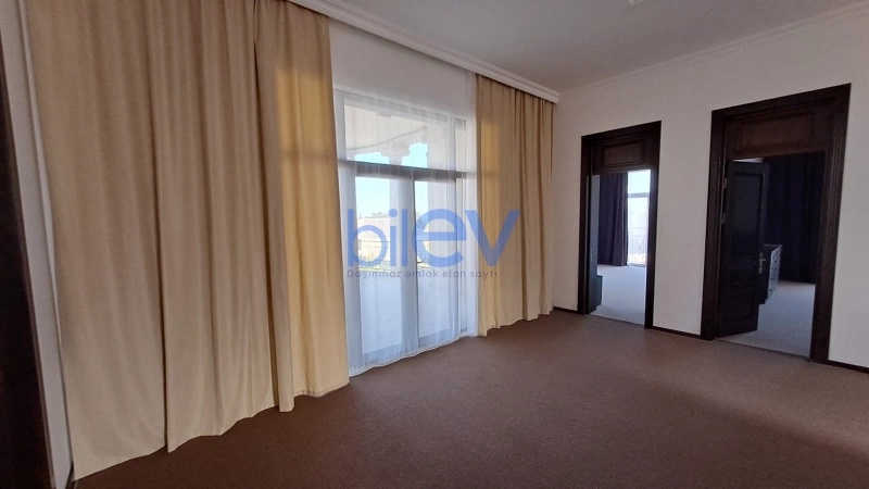 Aylıq Kirayə 10 otaqlı Bağ evi  900m², Bakı