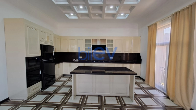 Aylıq Kirayə 10 otaqlı Bağ evi  900m², Bakı