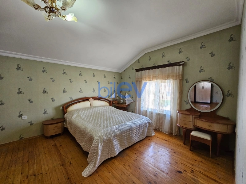 Aylıq Kirayə 5 otaqlı Bağ evi  250m², Bakı
