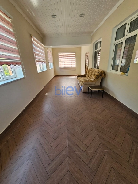 Aylıq Kirayə 5 otaqlı Bağ evi  250m², Bakı