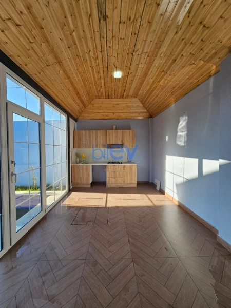 Aylıq Kirayə 5 otaqlı Bağ evi  250m², Bakı