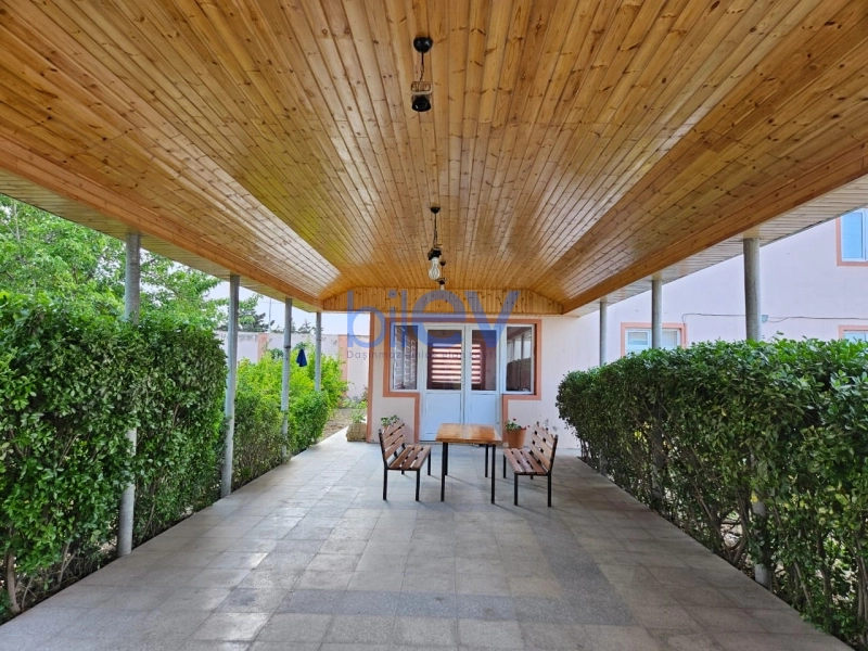 Aylıq Kirayə 5 otaqlı Bağ evi  250m², Bakı