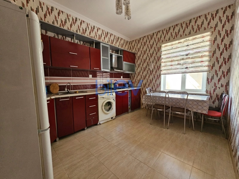 Aylıq Kirayə 5 otaqlı Bağ evi  250m², Bakı