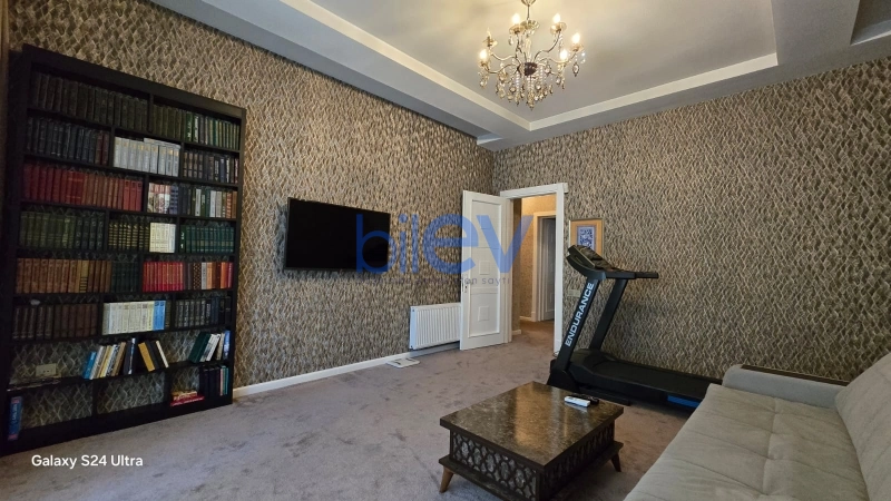 Aylıq Kirayə 6 otaqlı Bağ evi  350m², Bakı
