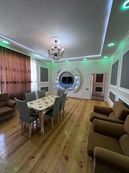 Aylıq Kirayə 4 otaqlı Bağ evi  160m², Bakı