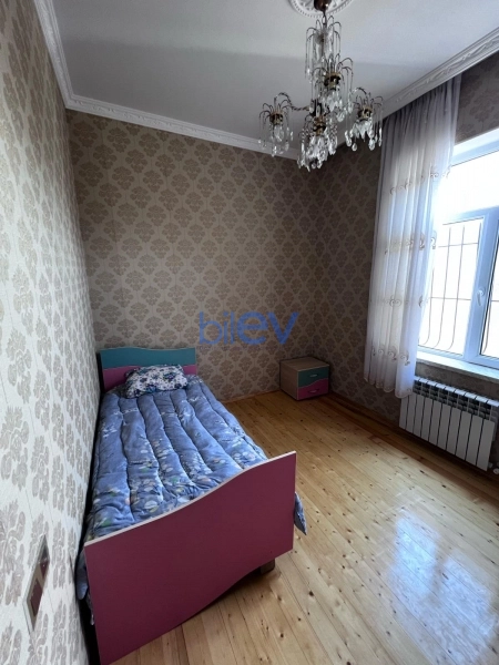 Aylıq Kirayə 4 otaqlı Bağ evi  160m², Bakı