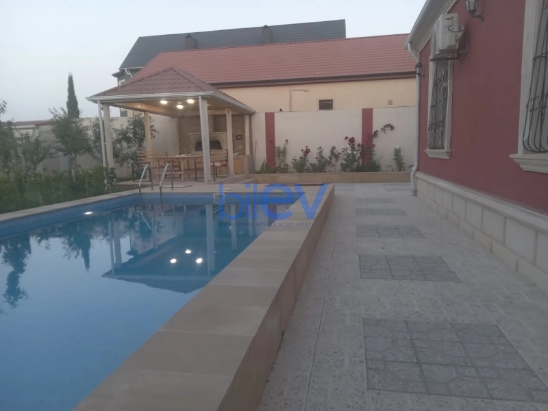Aylıq Kirayə 4 otaqlı Bağ evi  160m², Bakı