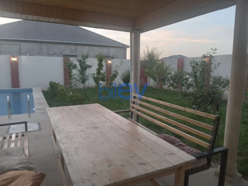 Aylıq Kirayə 4 otaqlı Bağ evi  160m², Bakı