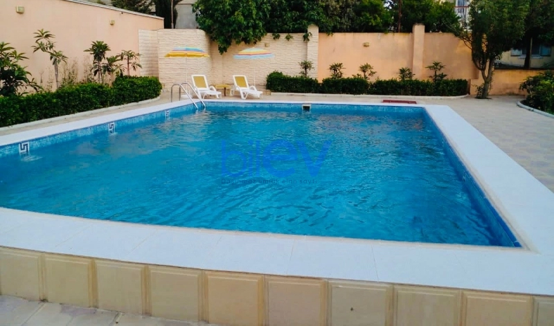 Günlük Kirayə 5 otaqlı Bağ evi  300m², Bakı