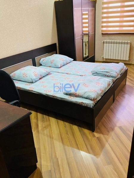 Günlük Kirayə 5 otaqlı Bağ evi  300m², Bakı