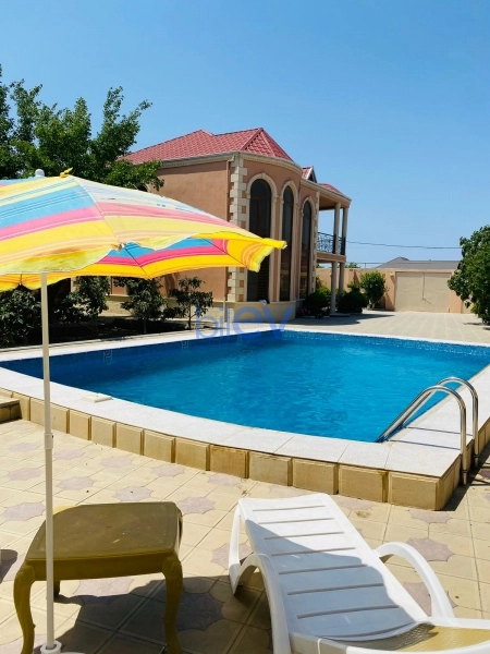 Günlük Kirayə 5 otaqlı Bağ evi  300m², Bakı
