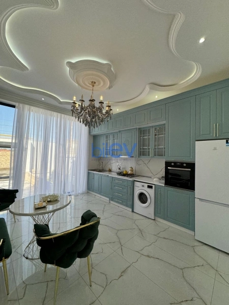 Aylıq Kirayə 4 otaqlı Bağ evi  200m², Bakı