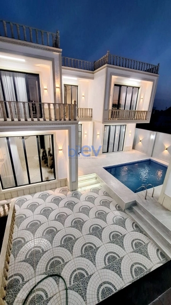 Aylıq Kirayə 4 otaqlı Bağ evi  200m², Bakı