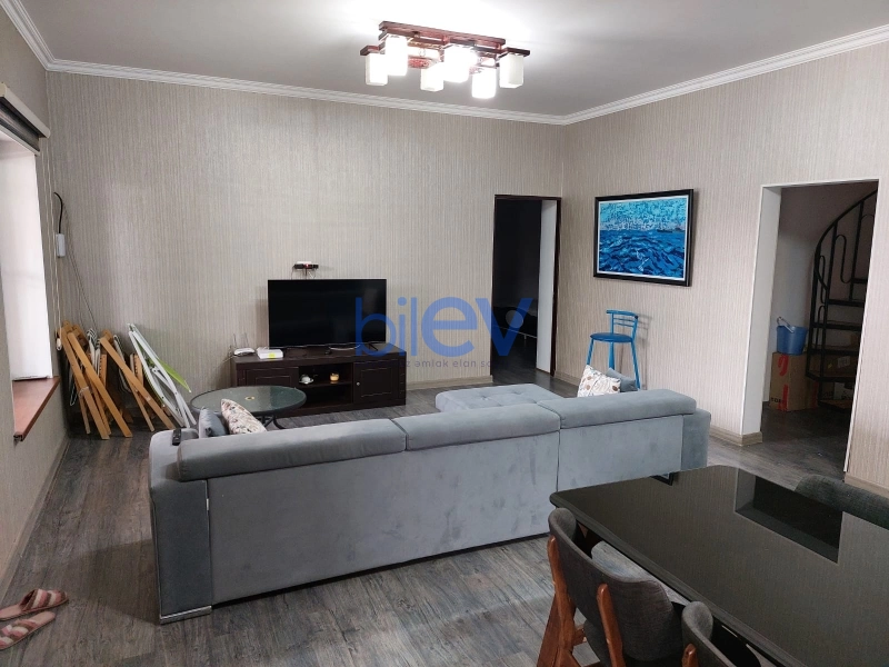 Aylıq Kirayə 6 otaqlı Bağ evi  220m², Bakı