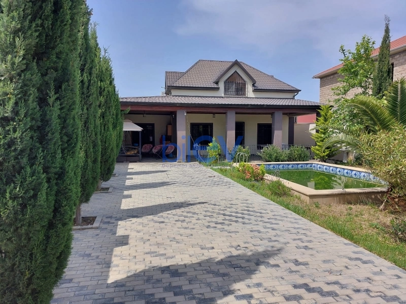 Aylıq Kirayə 6 otaqlı Bağ evi  220m², Bakı