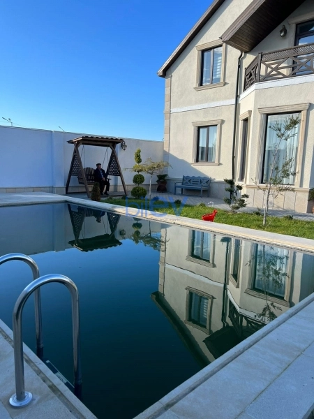 Günlük Kirayə 4 otaqlı Bağ evi  140m², Bakı