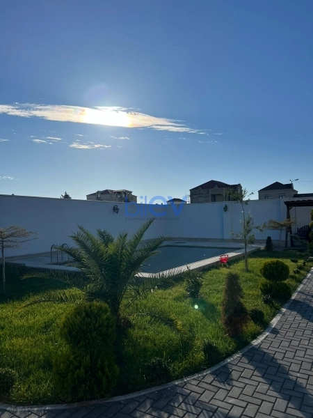 Günlük Kirayə 4 otaqlı Bağ evi  140m², Bakı